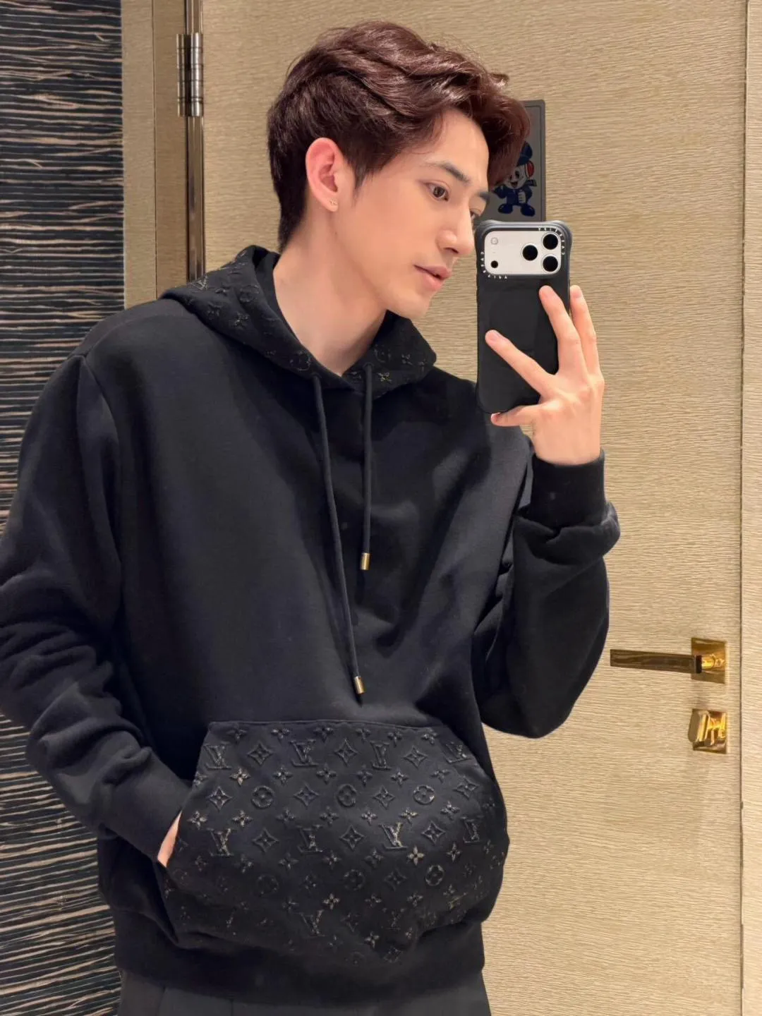 Louis Vuitton/Louis Vuitton presbyopic embossed hooded sweatshirt